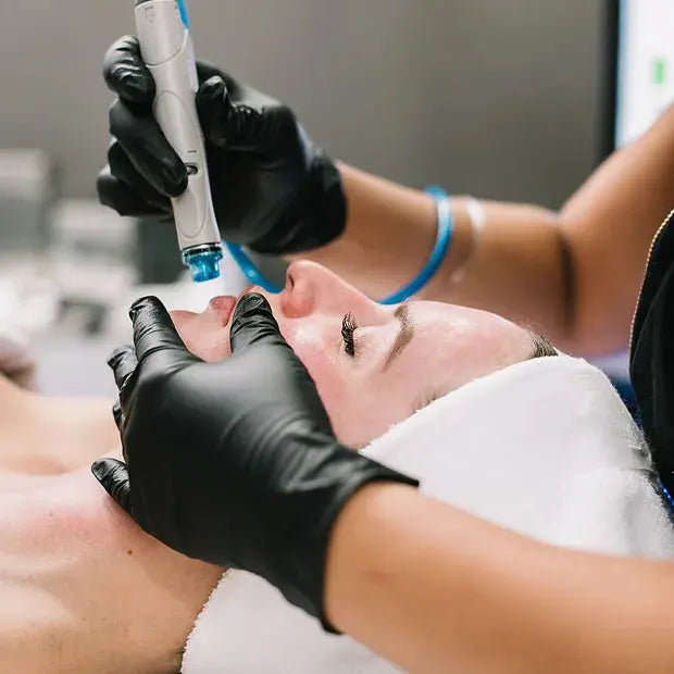 Ansiktsbehandling LuxyBelle Clinic