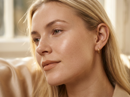 "The Glow Combo" – Microneedling + PRX-T33 Peel